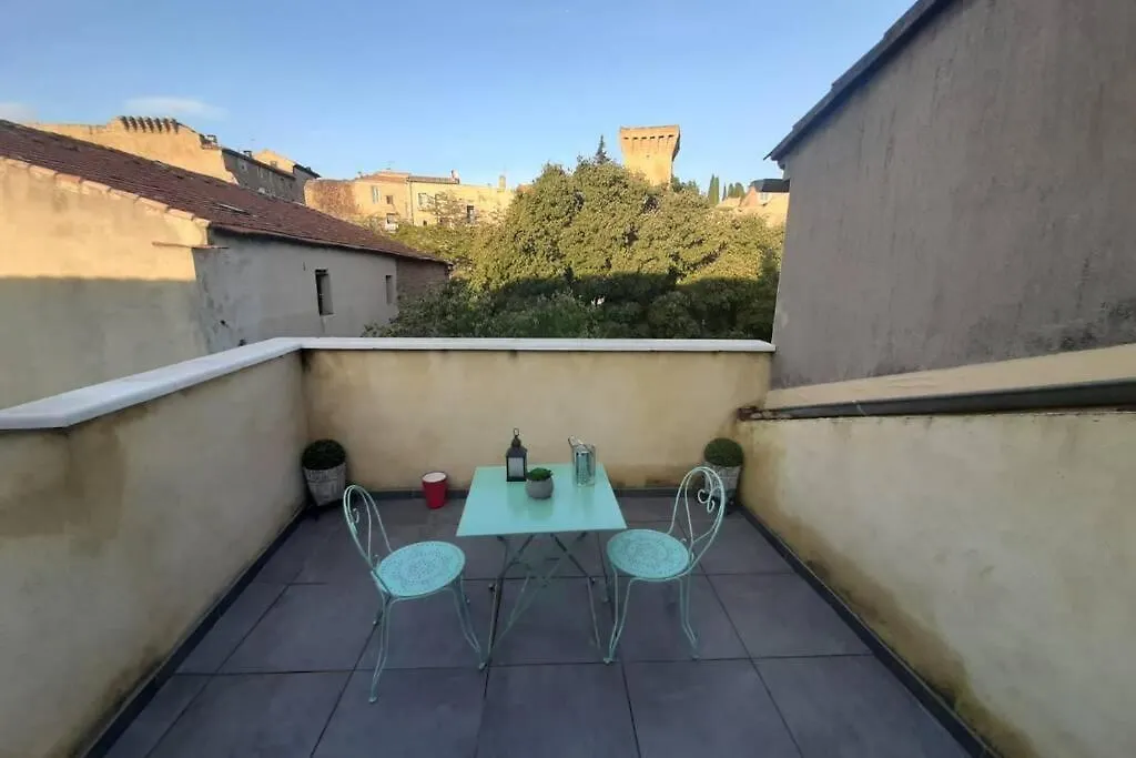 Appartement Superbe studio avec terrasse à Courthézon France